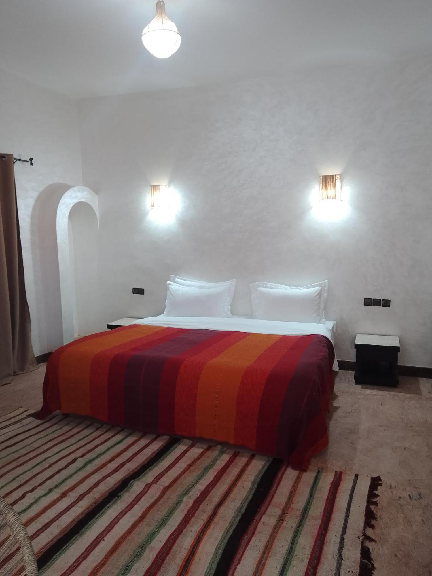 Kasbah Dar Bahnini Hostel Skoura Kültér fotó